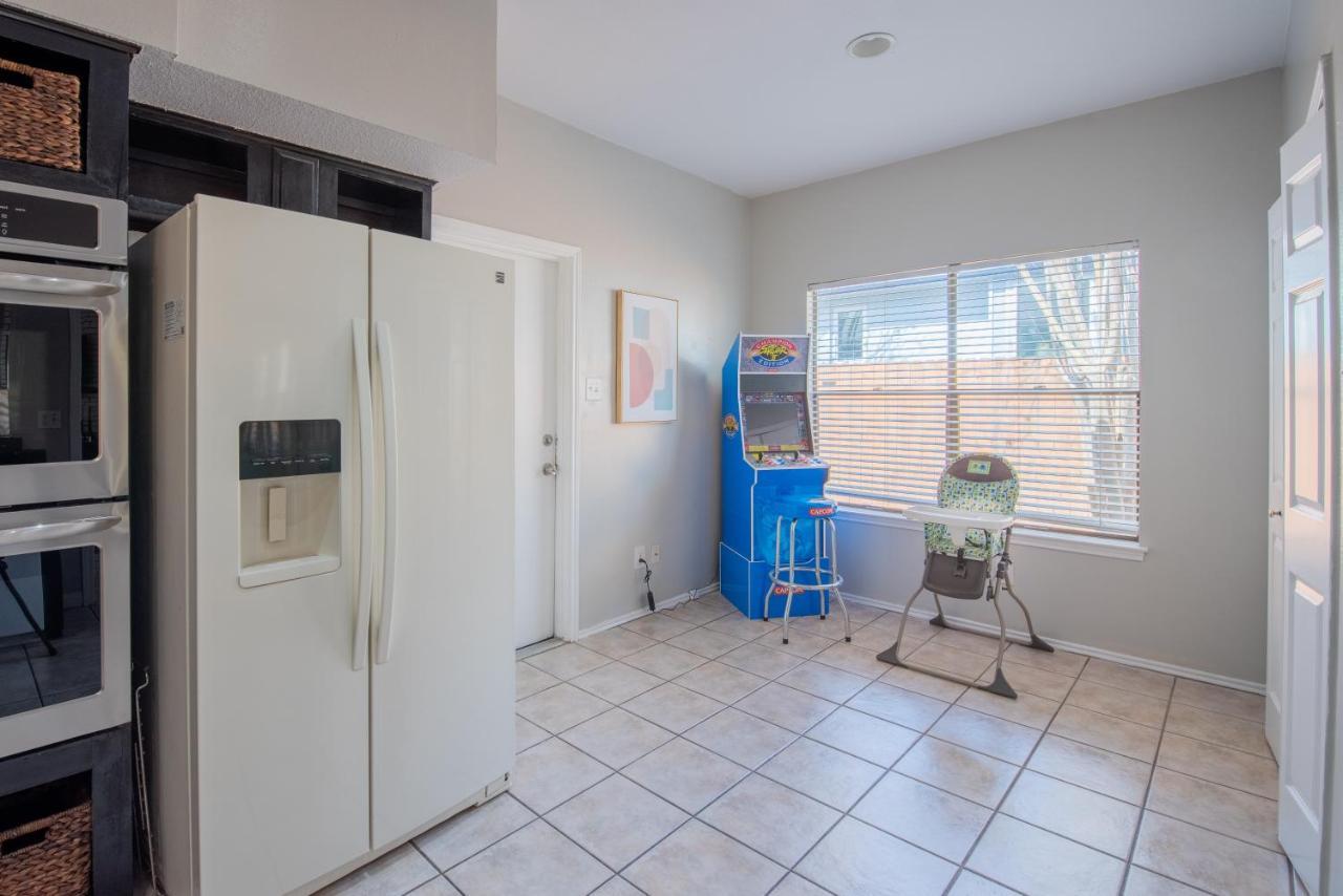 Beautiful House In An Upscale Neighborhood With Pool, Private Patio & Bbq Сasa de vacaciones San Antonio